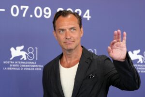 Jude Law als Putin beim Filmfestival Venedig