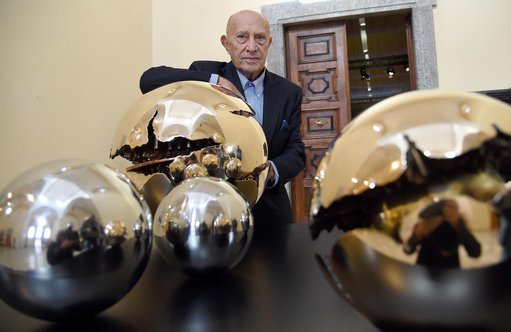 Italiens Bildhauer Arnaldo Pomodoro ist gestorben