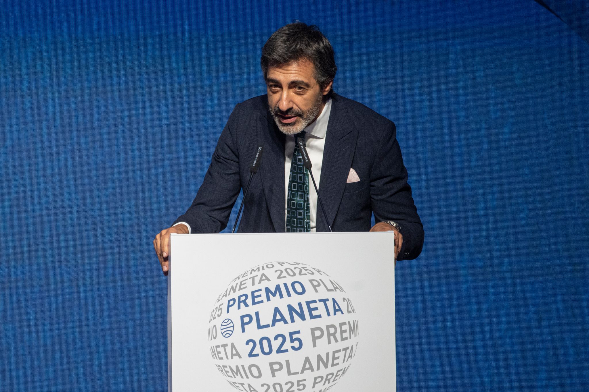 Juan del Val erhält renommierten Planeta-Literaturpreis