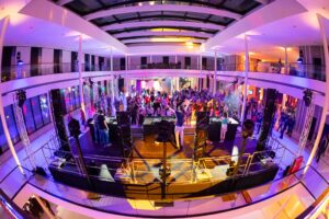 Silent Party: Landtag wird für sechs Stunden zum Club